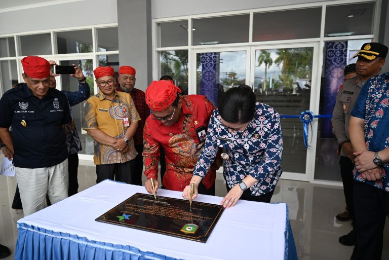 Peresmian Gedung Layanan Perpustakaan Kabupaten Poso